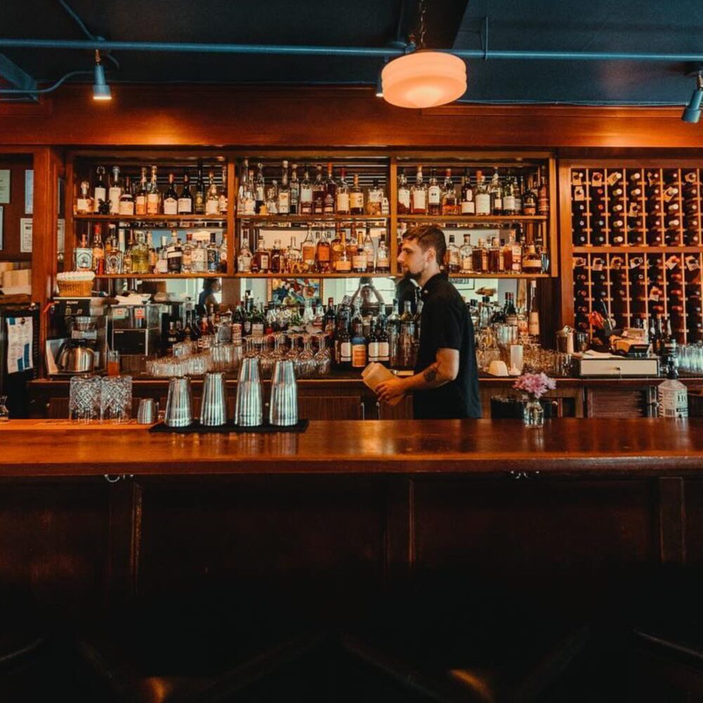 Seattle Restaurant Roundup: Tourists, Canadians, Hot Honey, and Cider Seattle Restaurant Roundup: Tourists, Canadians, Hot Honey, and Cider