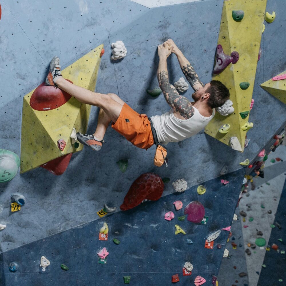 The Games of Gravity The Games of Gravity