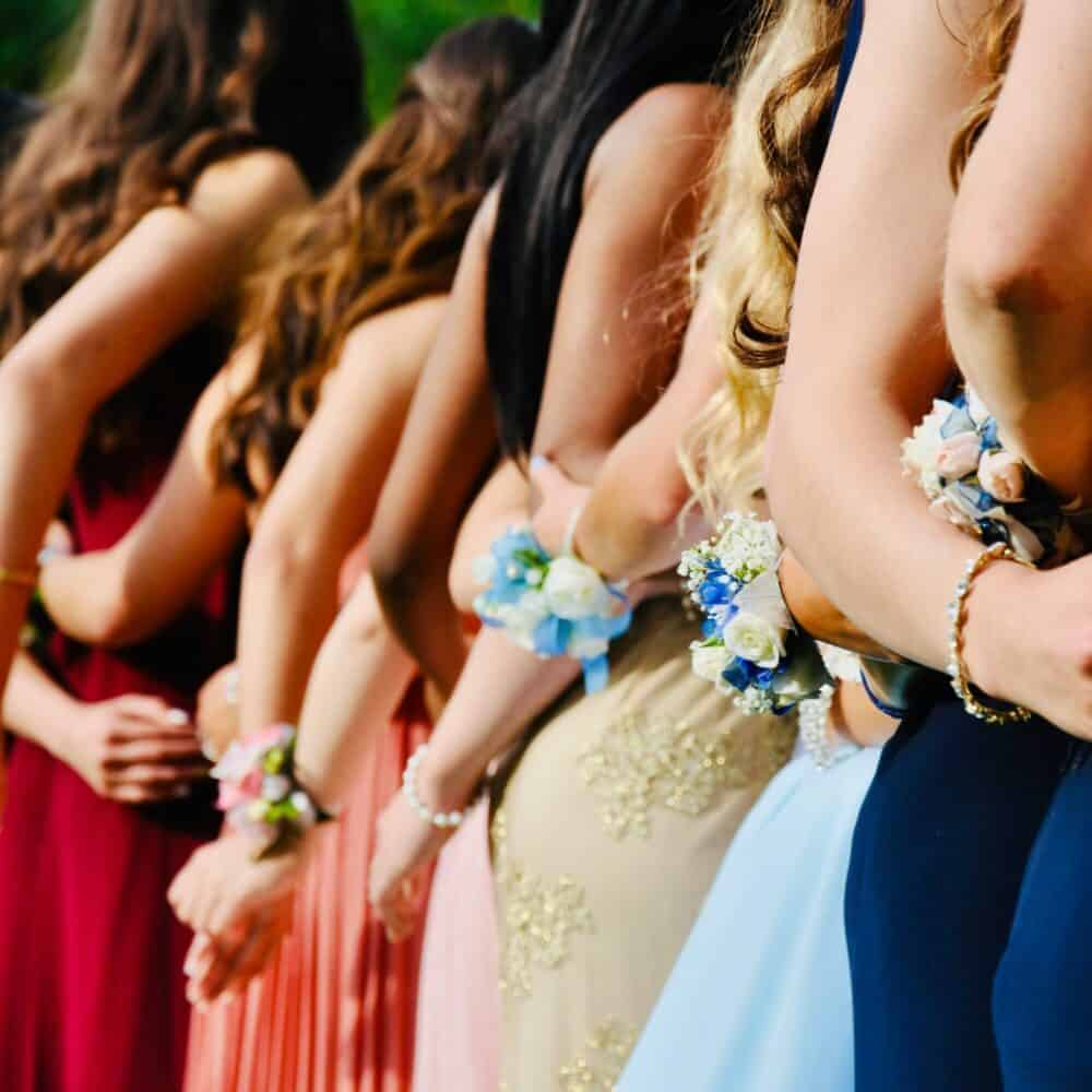 The Cost of Prom Might Make You Gasp The Cost of Prom Might Make You Gasp